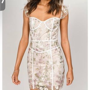 NWT  BEAUTY TOBI dress